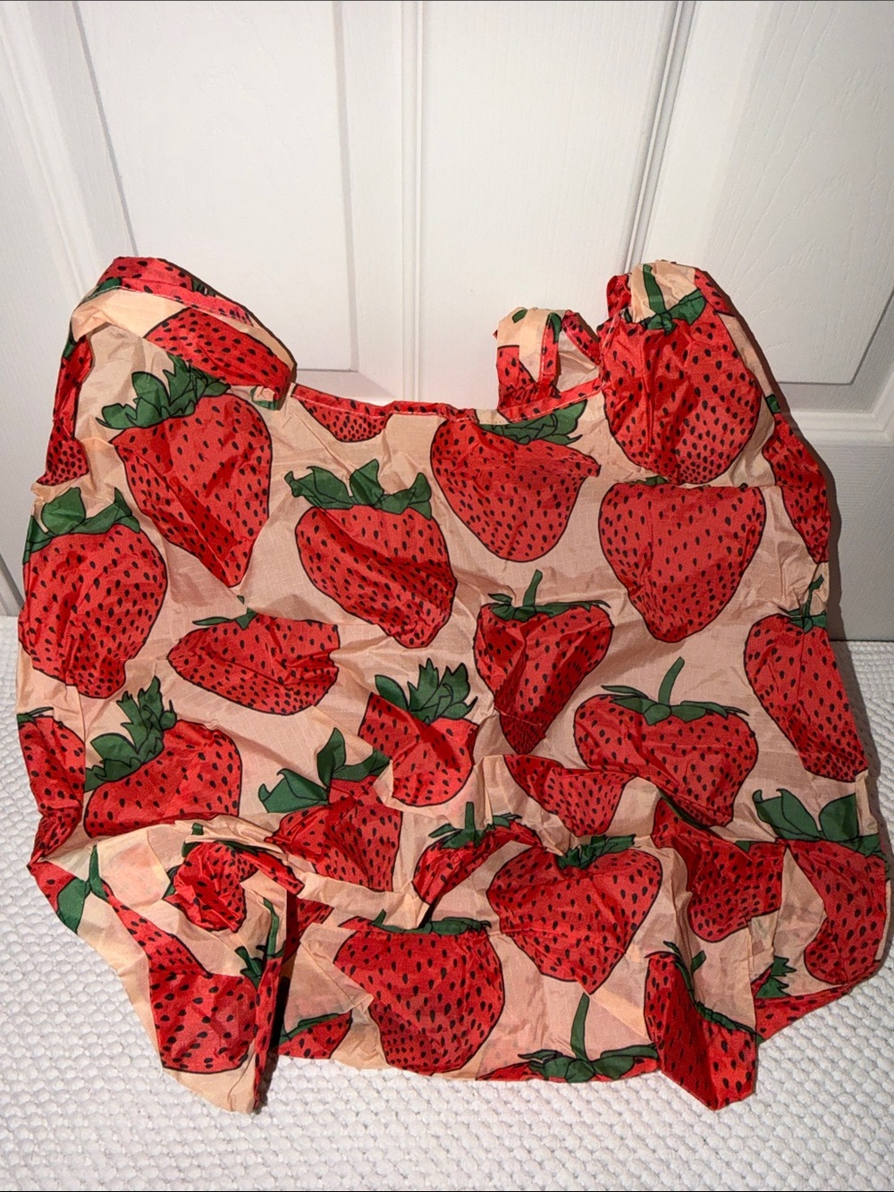 Baggu Big Size Strawberry Print Reusable Tote Bag